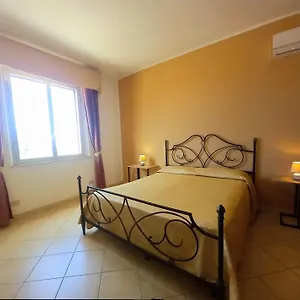 Tahiti House Stagnone Marsala